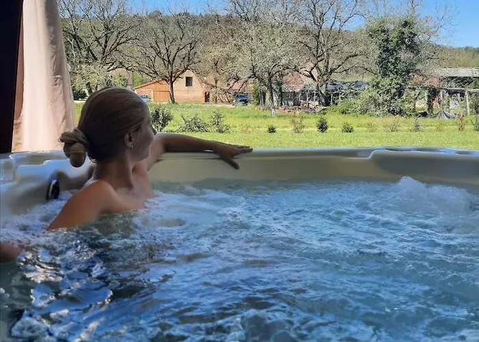 Vakantiehuis Les Nogalies Privatif *